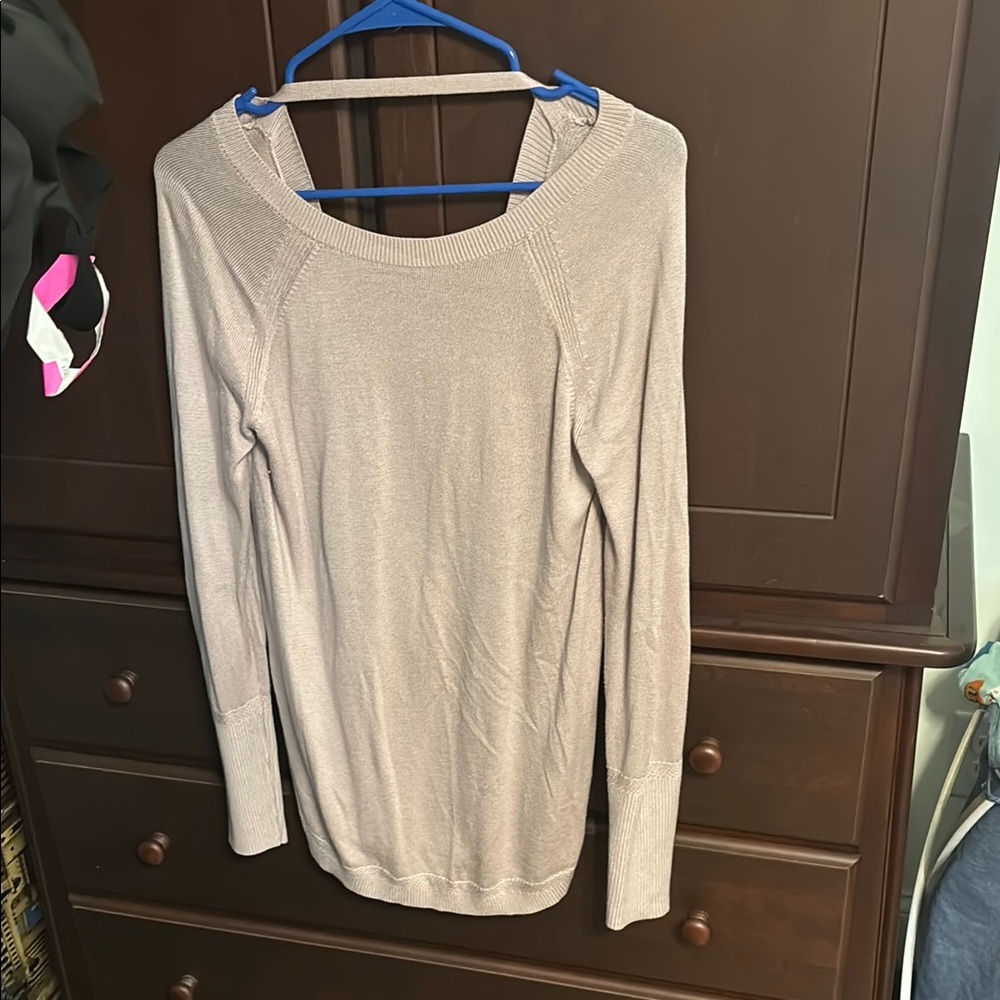 Elegant Women's Beige Sweater Top